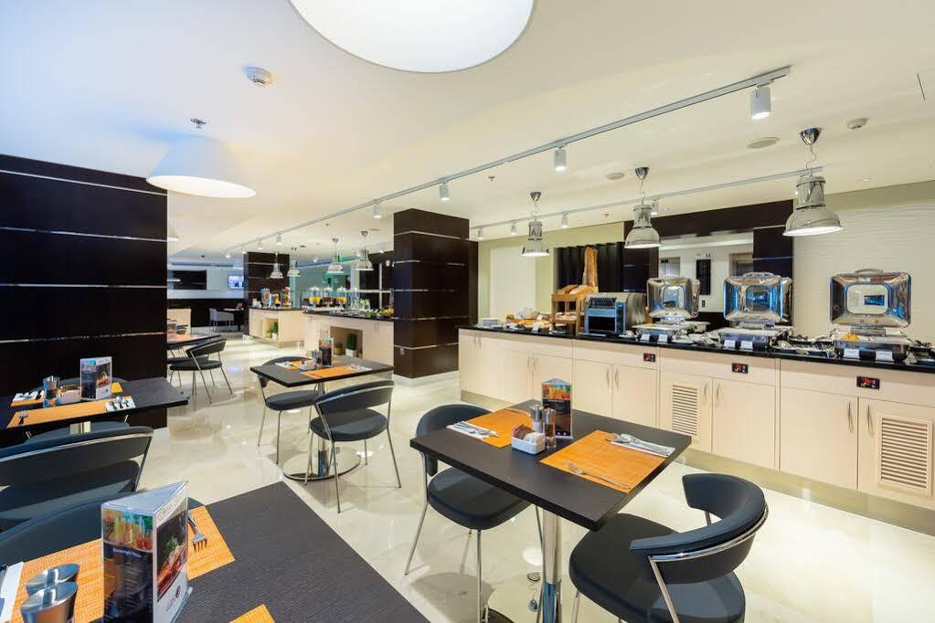 Premier Inn Doha Airport Ngoại thất bức ảnh